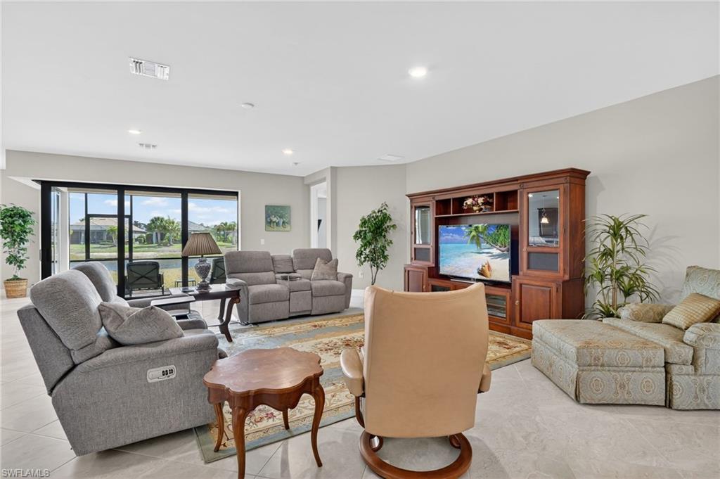 BRIDGETOWN - Residential