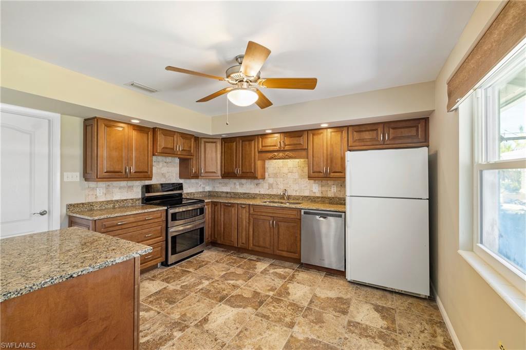 PUNTA GORDA ISLES - Residential