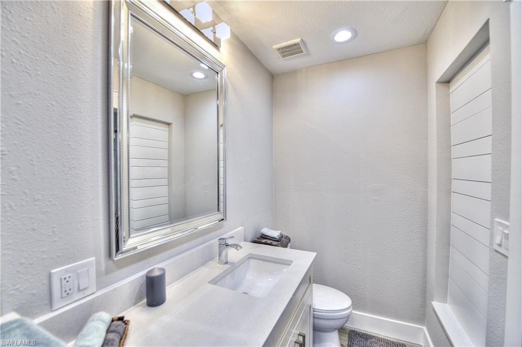 IMPERIAL SHORES - Residential