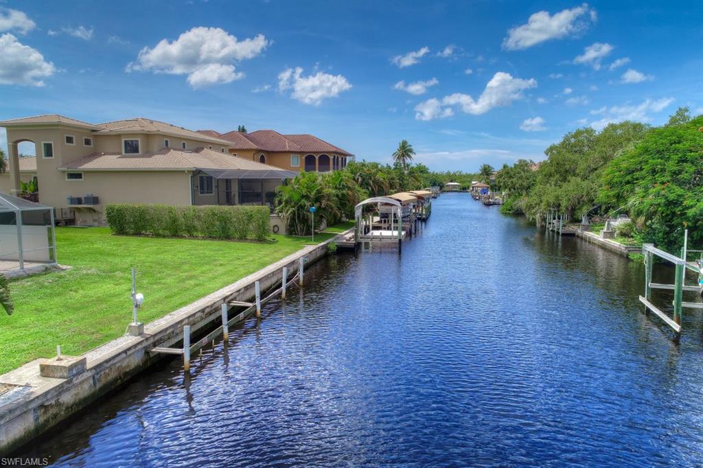 IMPERIAL SHORES - Residential