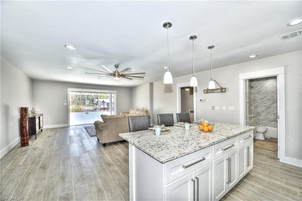 IMPERIAL SHORES - Residential