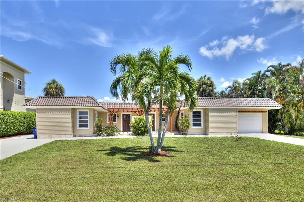 IMPERIAL SHORES - Residential