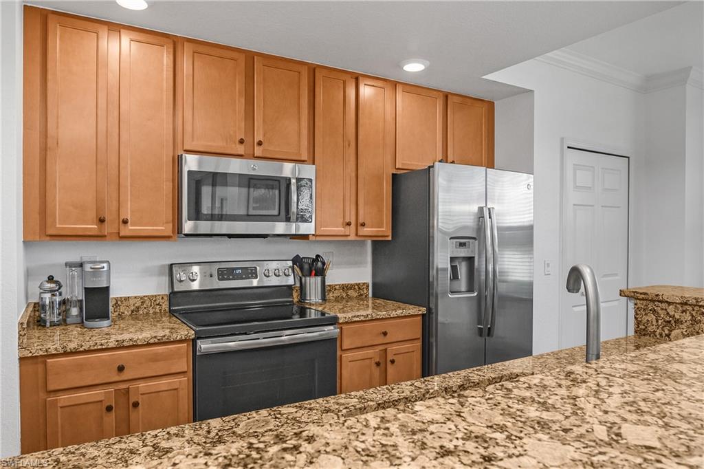 AVELLINO - Residential Lease