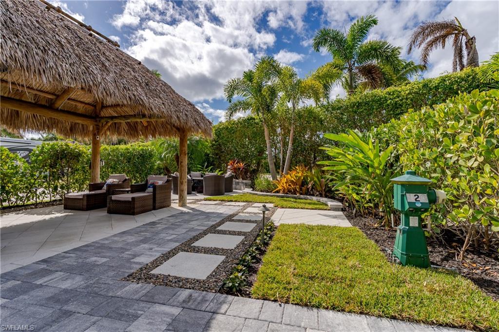 NAPLES MOTORCOACH RESORT - Land