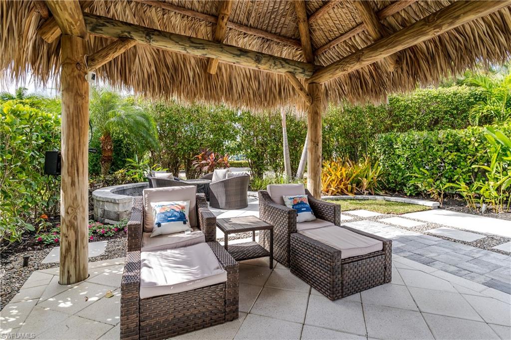 NAPLES MOTORCOACH RESORT - Land