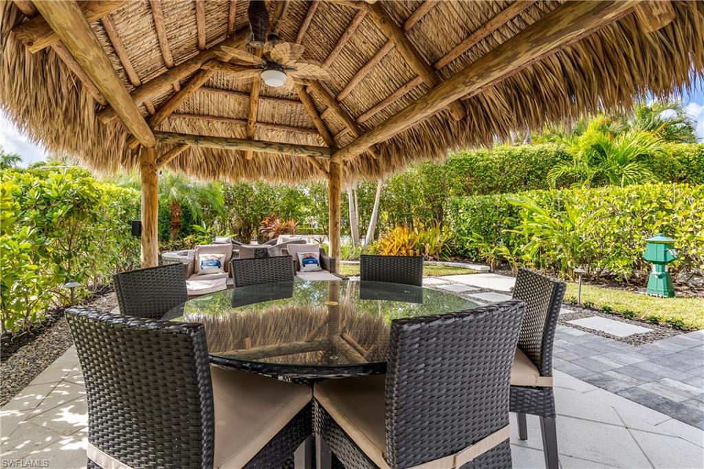 NAPLES MOTORCOACH RESORT - Land