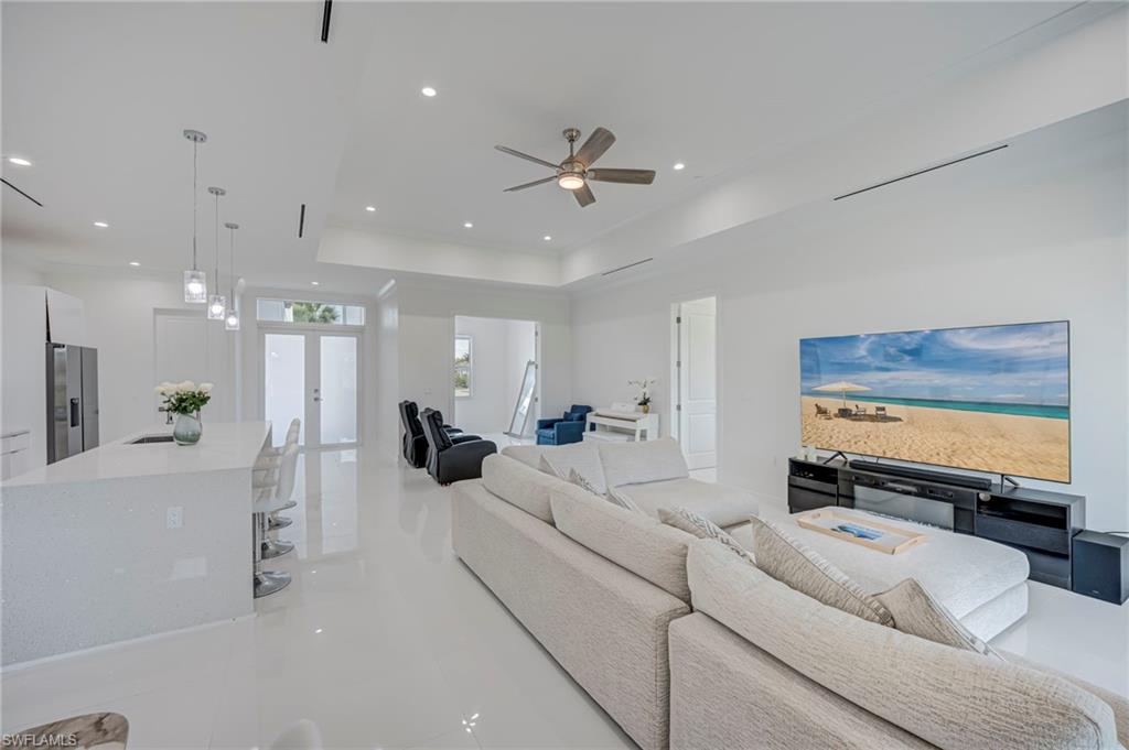 GOLDEN GATE ESTATES - Residential