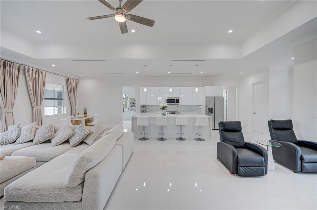 GOLDEN GATE ESTATES - Residential
