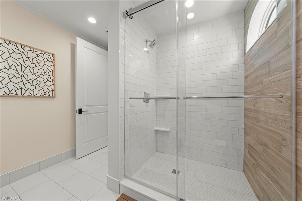 CASTELLA - Residential