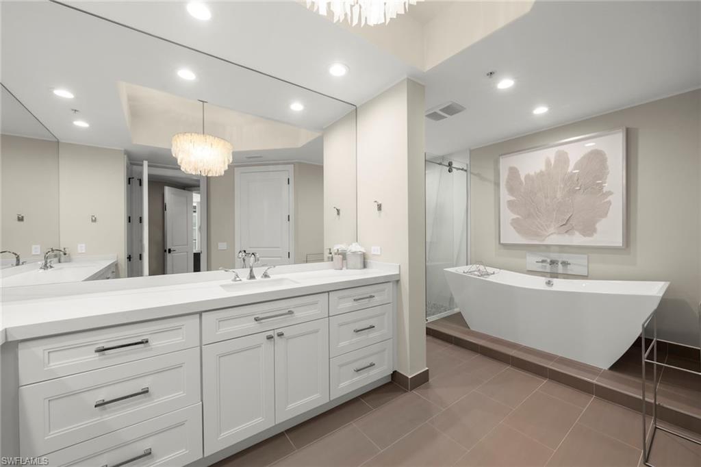 CASTELLA - Residential