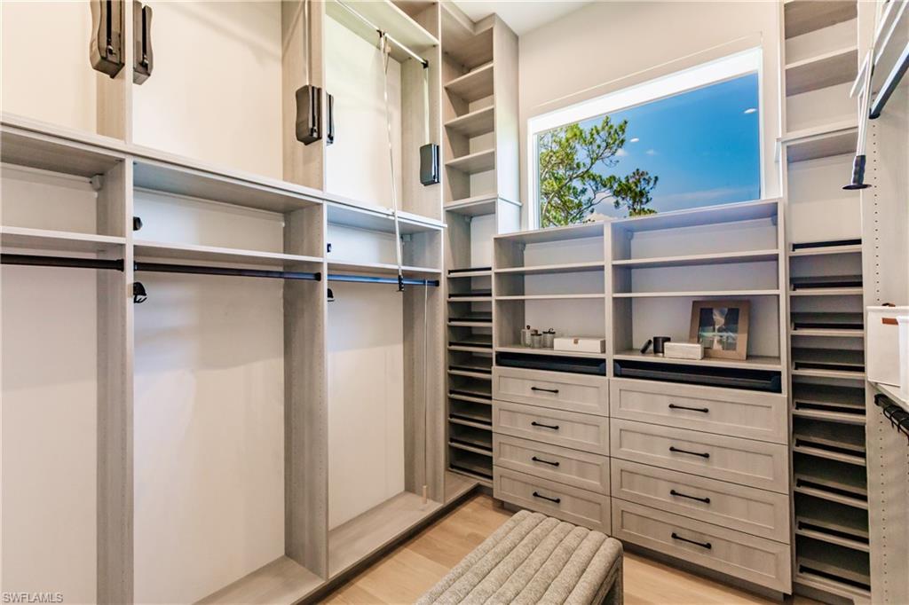 PINE RIDGE - Residential