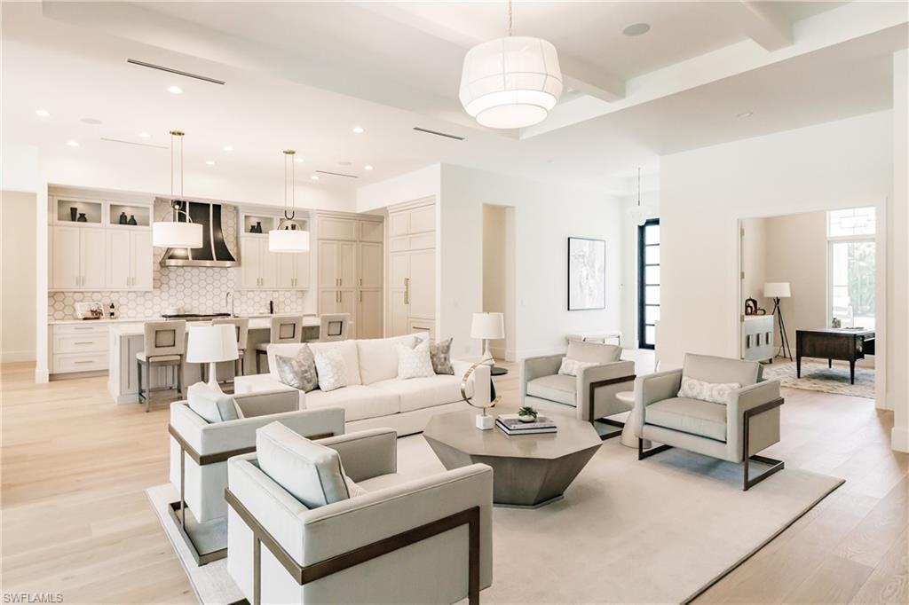 PINE RIDGE - Residential