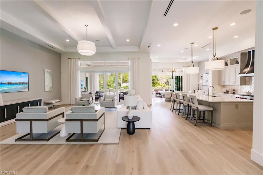 PINE RIDGE - Residential