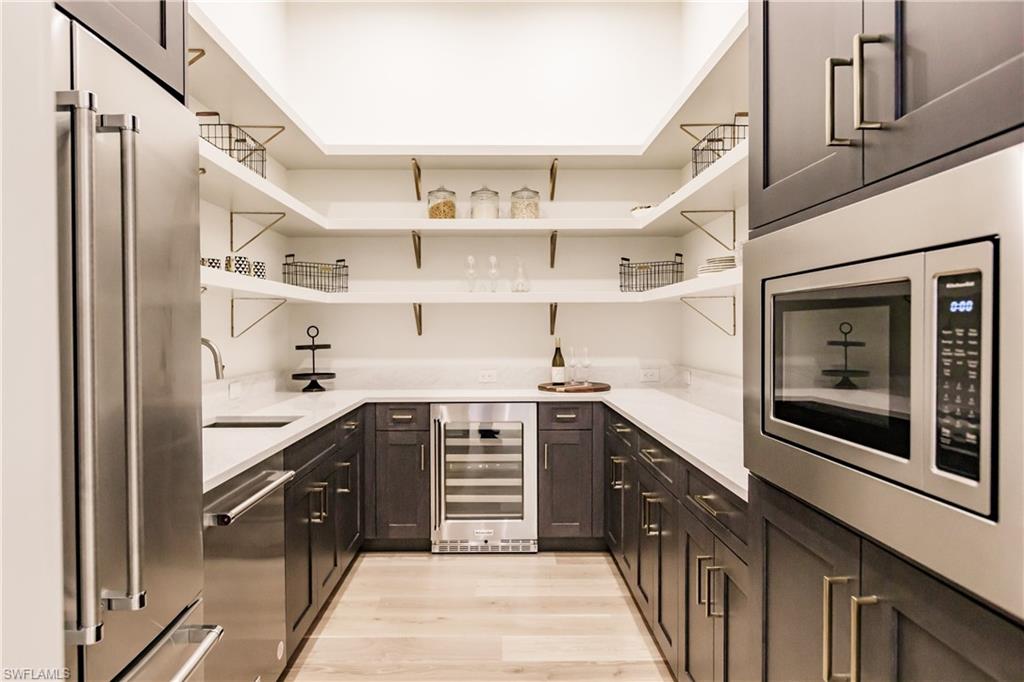 PINE RIDGE - Residential