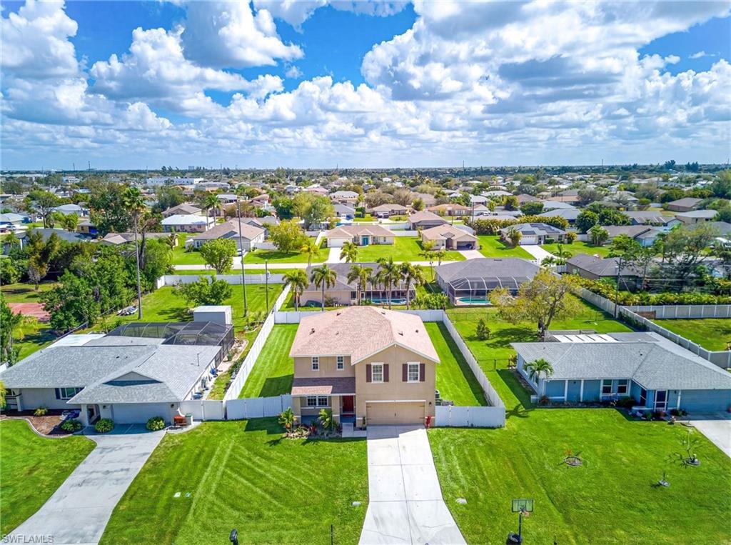 CAPE CORAL - Residential