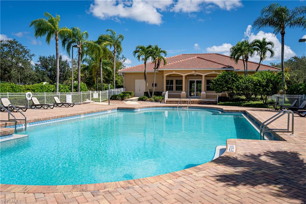 WATERWAYS OF NAPLES - Residential