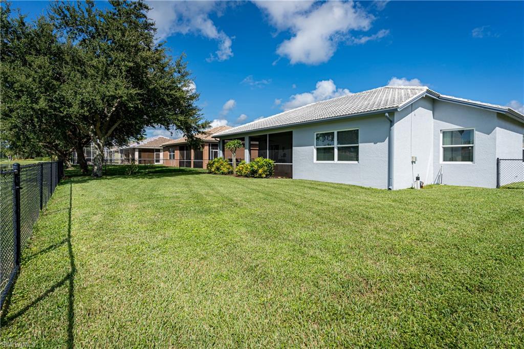 WATERWAYS OF NAPLES - Residential