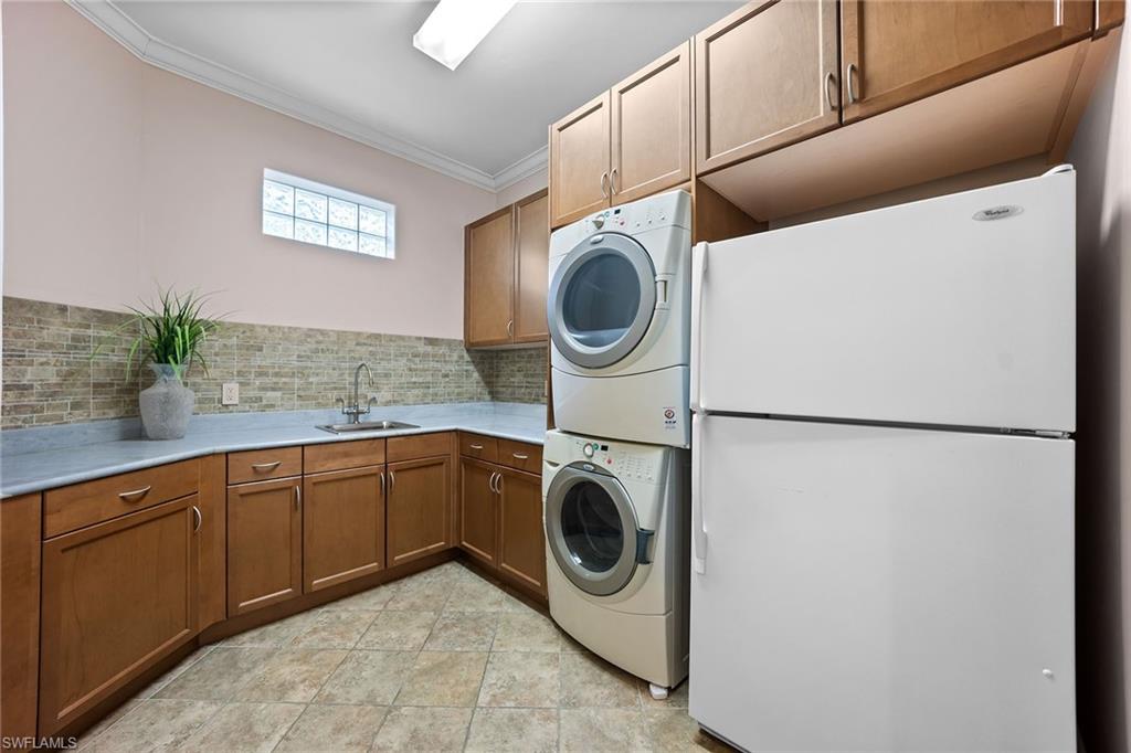 LELY RESORT - Residential