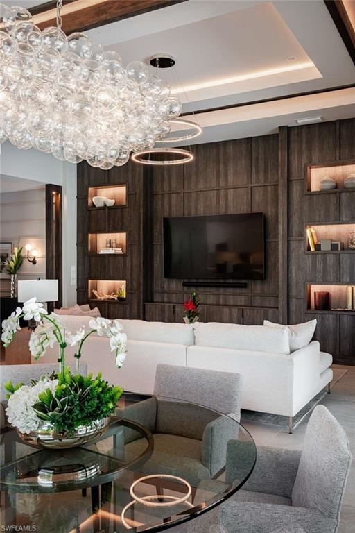 NAPLES PARK - Residential