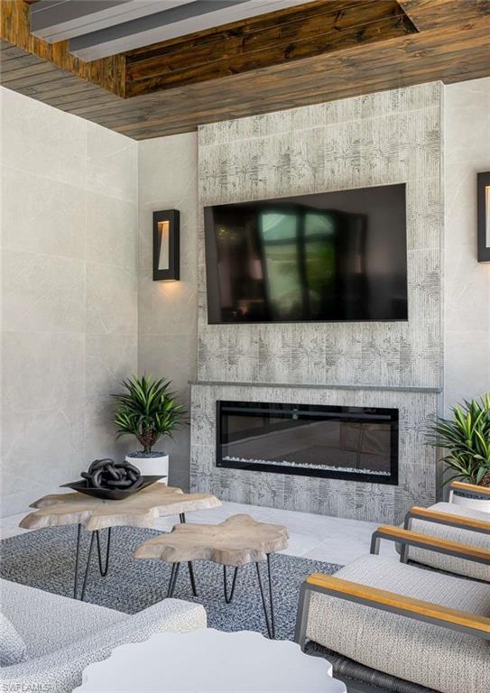 NAPLES PARK - Residential