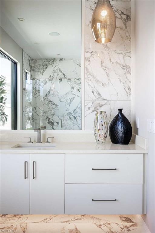 NAPLES PARK - Residential