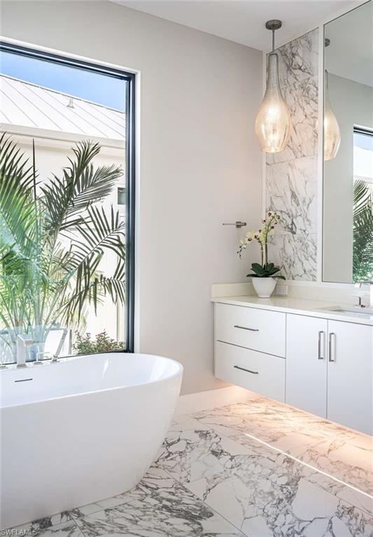 NAPLES PARK - Residential