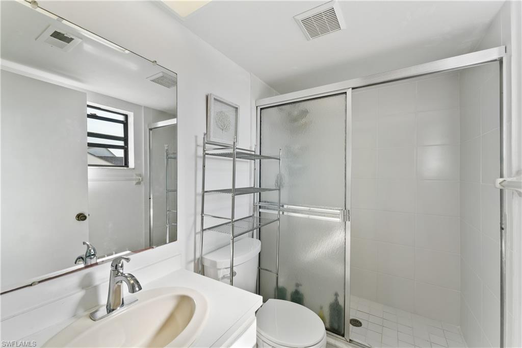 642 SE 13th PL 5
