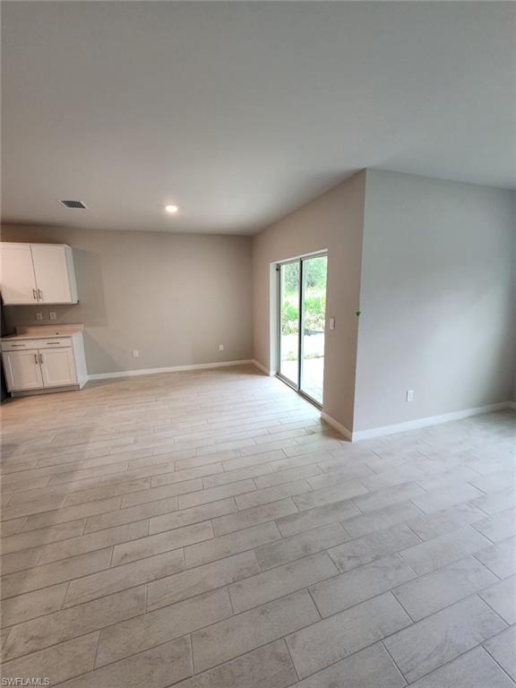 RIVER OAKS - Residential Lease