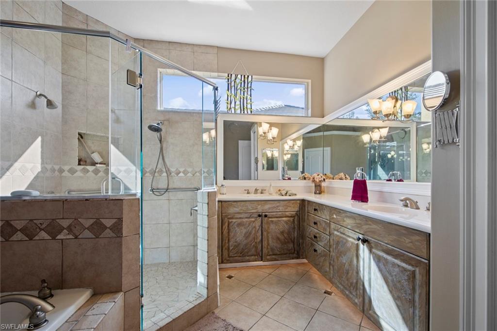 INDIGO LAKES - Residential