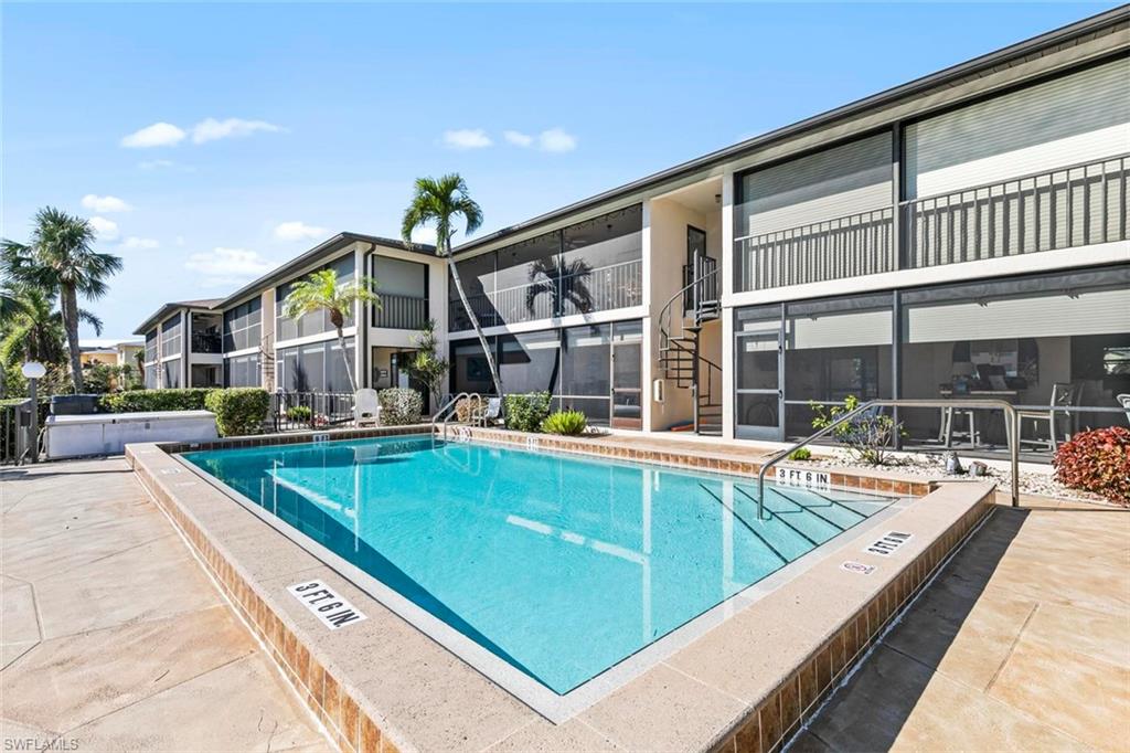 COUNTRY CLUB PLACE CONDO - Residential