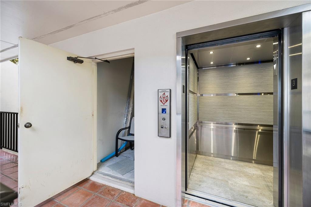 NAPLES BATH AND TENNIS CLUB - Residential