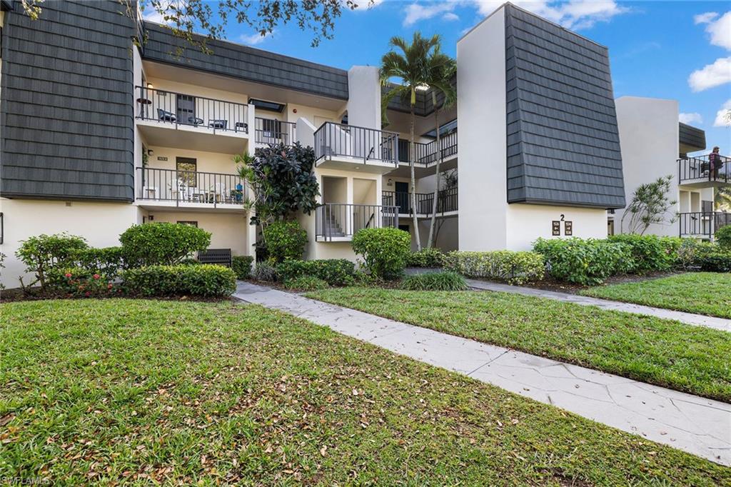 NAPLES BATH AND TENNIS CLUB - Residential