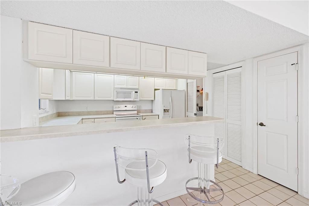 NAPLES BATH AND TENNIS CLUB - Residential