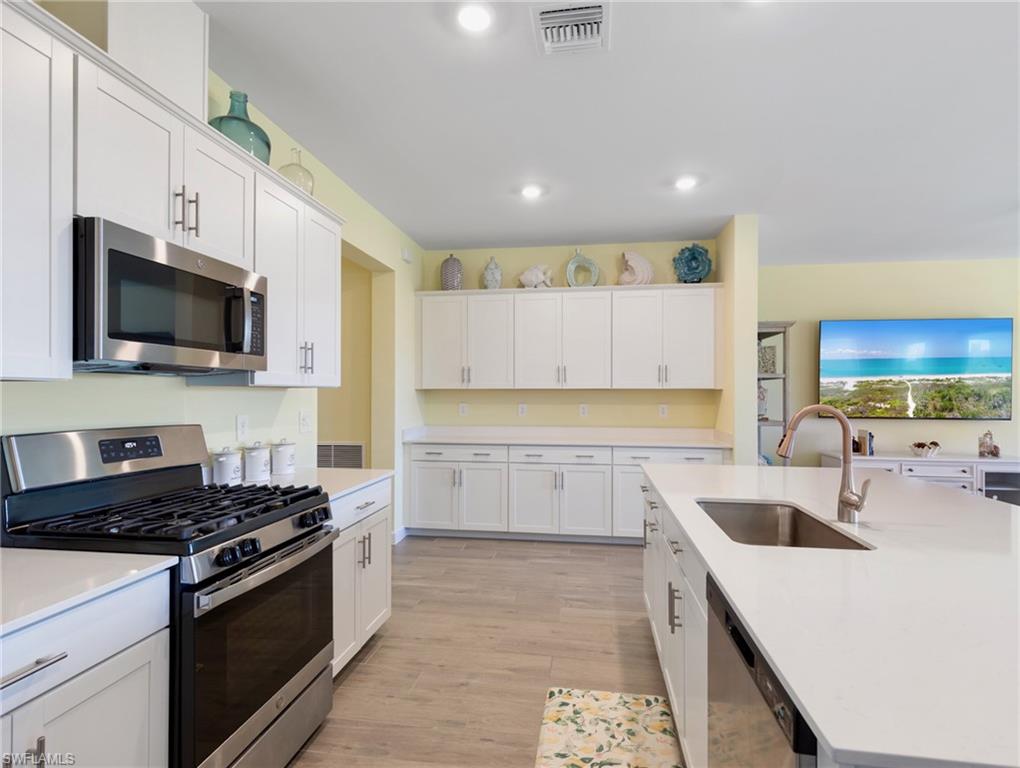 VERDANA VILLAGE - Residential