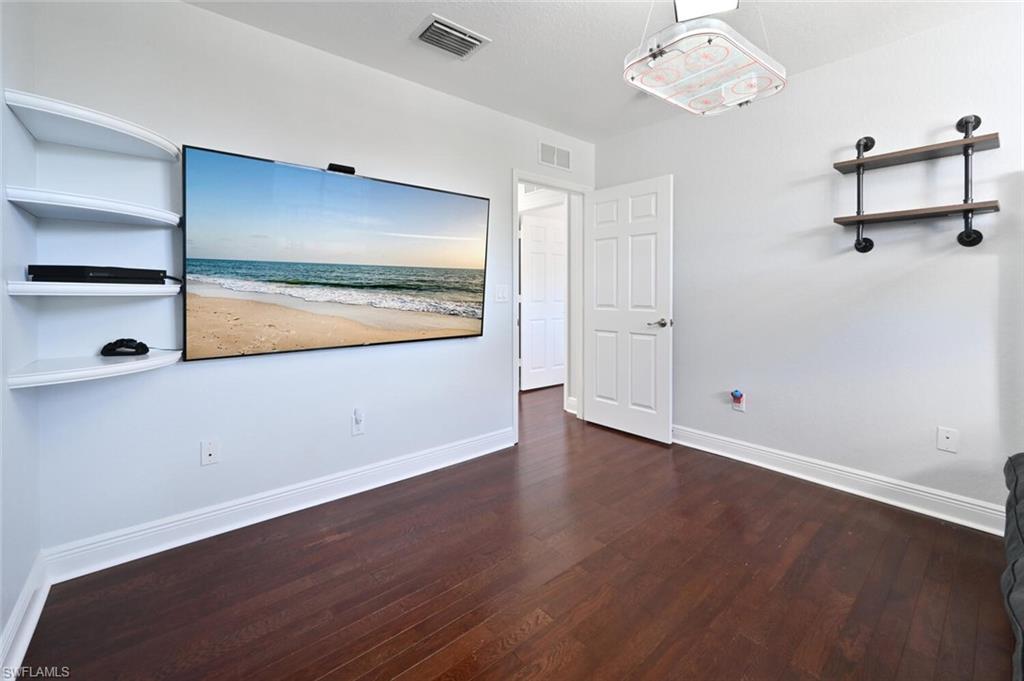 VALENCIA COUNTRY CLUB - Residential