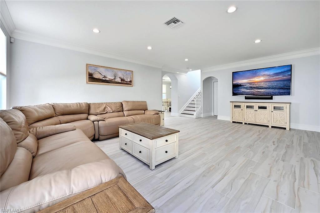 VALENCIA COUNTRY CLUB - Residential