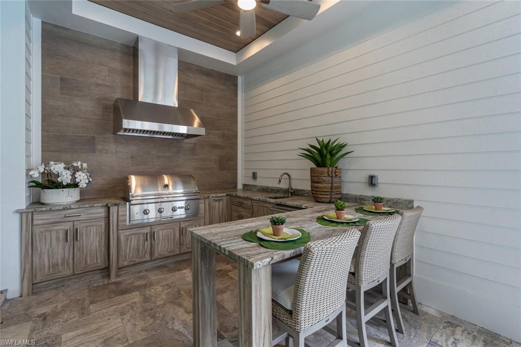 PINECREST AT PELICAN BAY - Residential