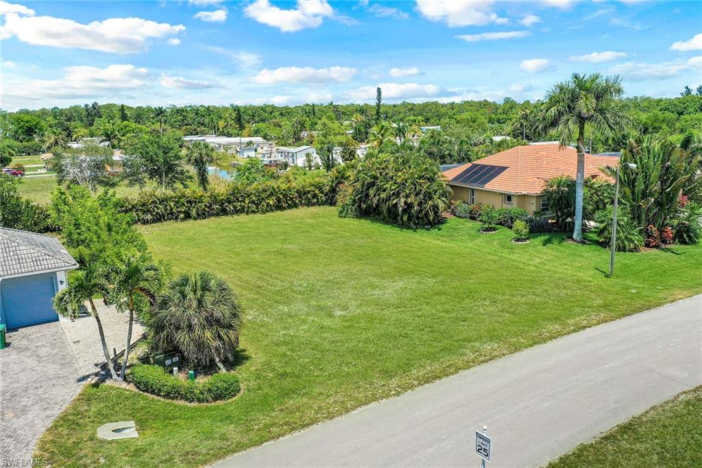 ROYAL PALM GOLF ESTATES - Land