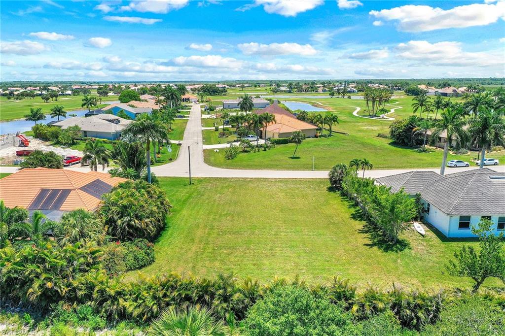 ROYAL PALM GOLF ESTATES - Land