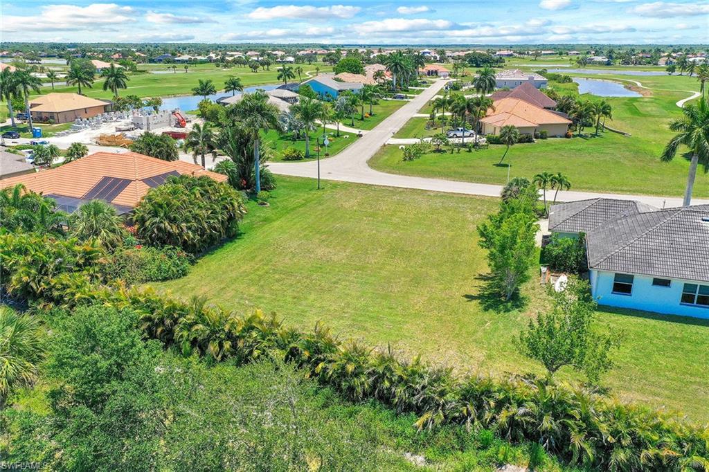 ROYAL PALM GOLF ESTATES - Land