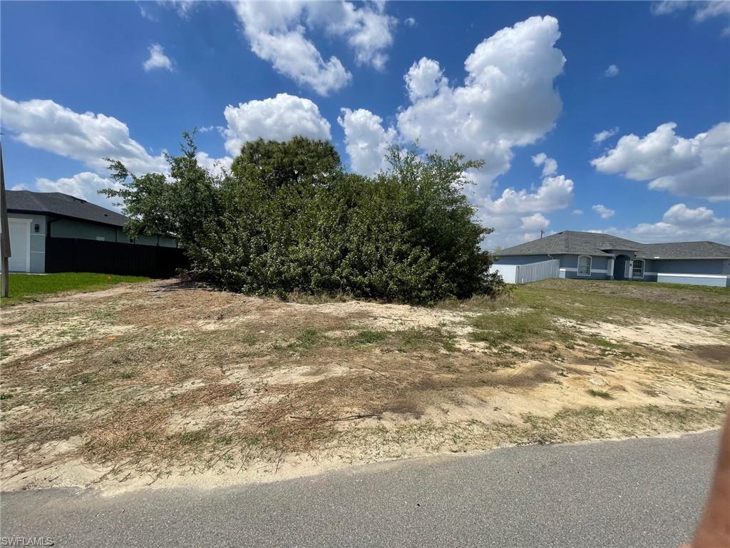 CAPE CORAL - Land