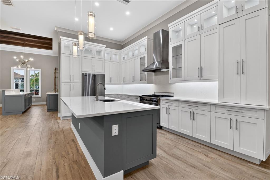 PARROT CAY - Residential