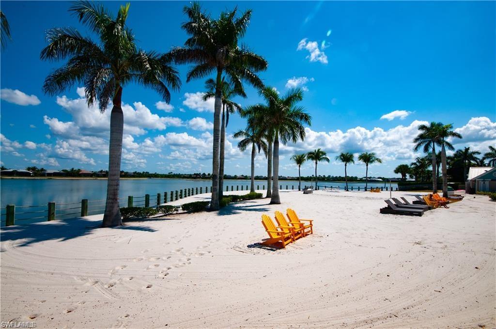 PARROT CAY - Residential