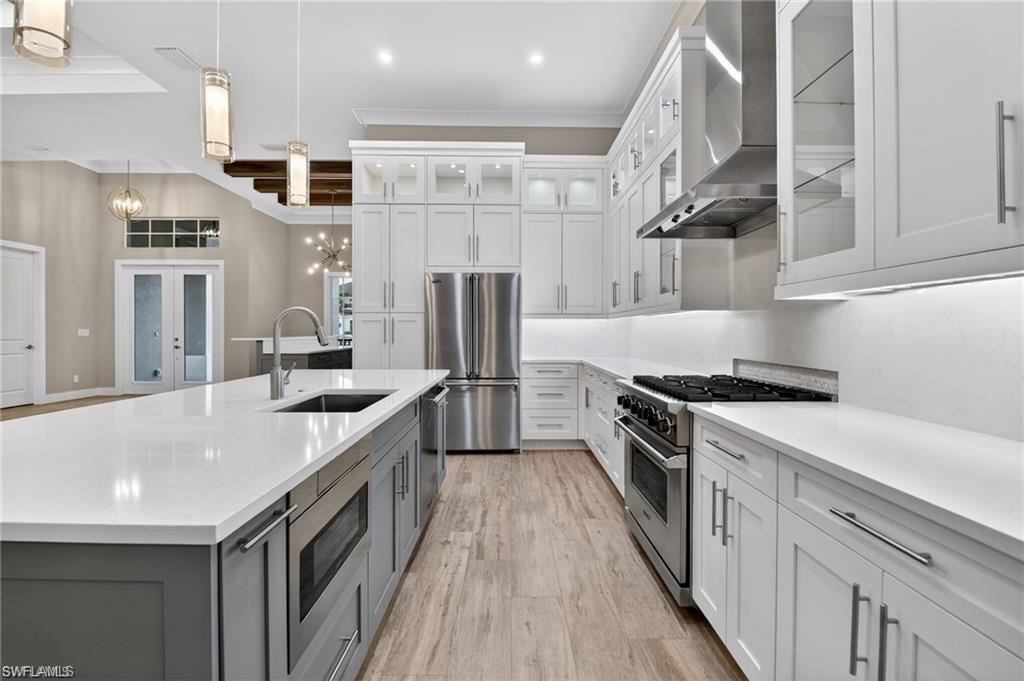 PARROT CAY - Residential