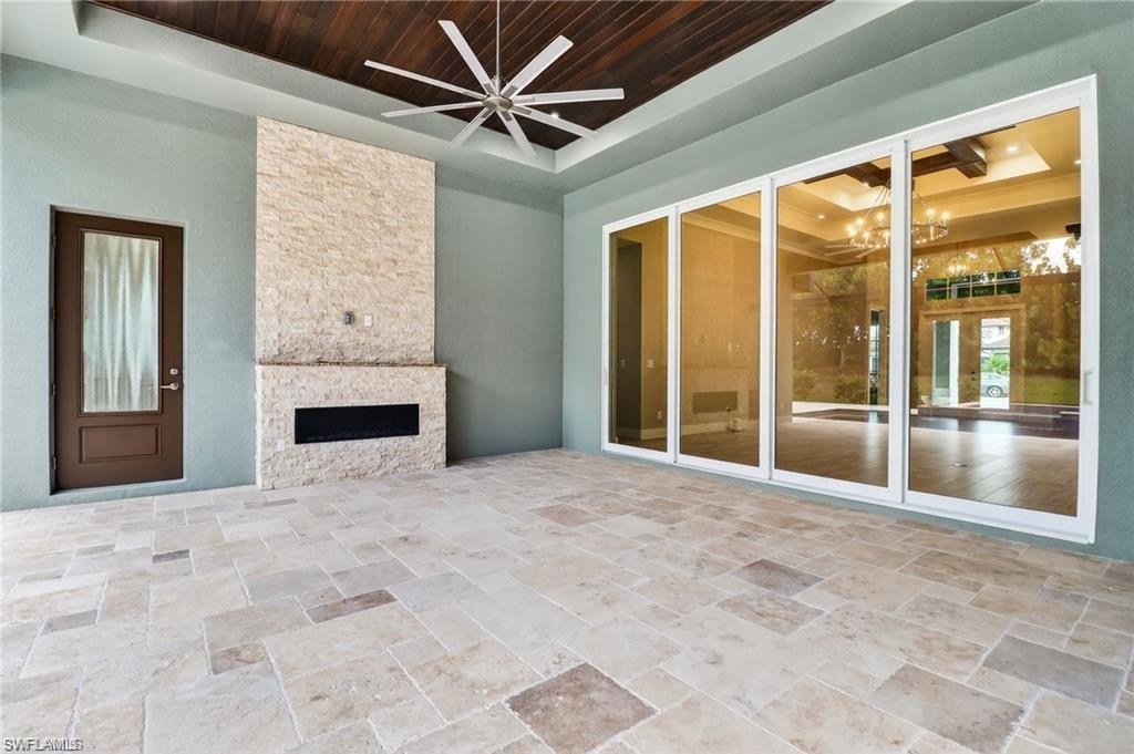 PARROT CAY - Residential