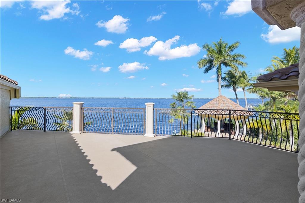 RIVERSIDE - Residential