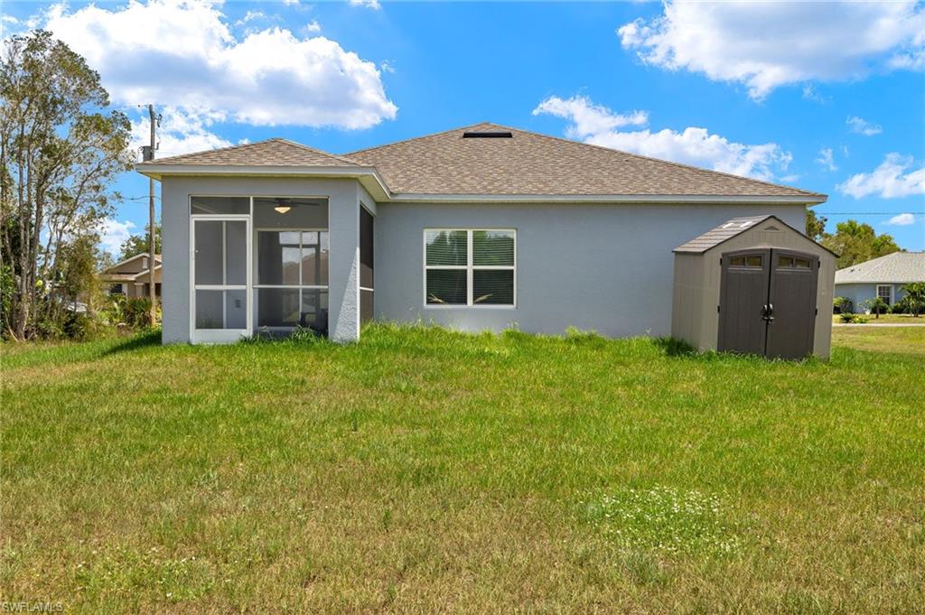 MIRROR LAKES - Residential