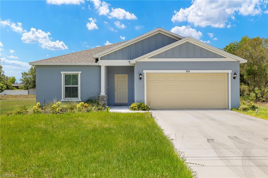 MIRROR LAKES - Residential