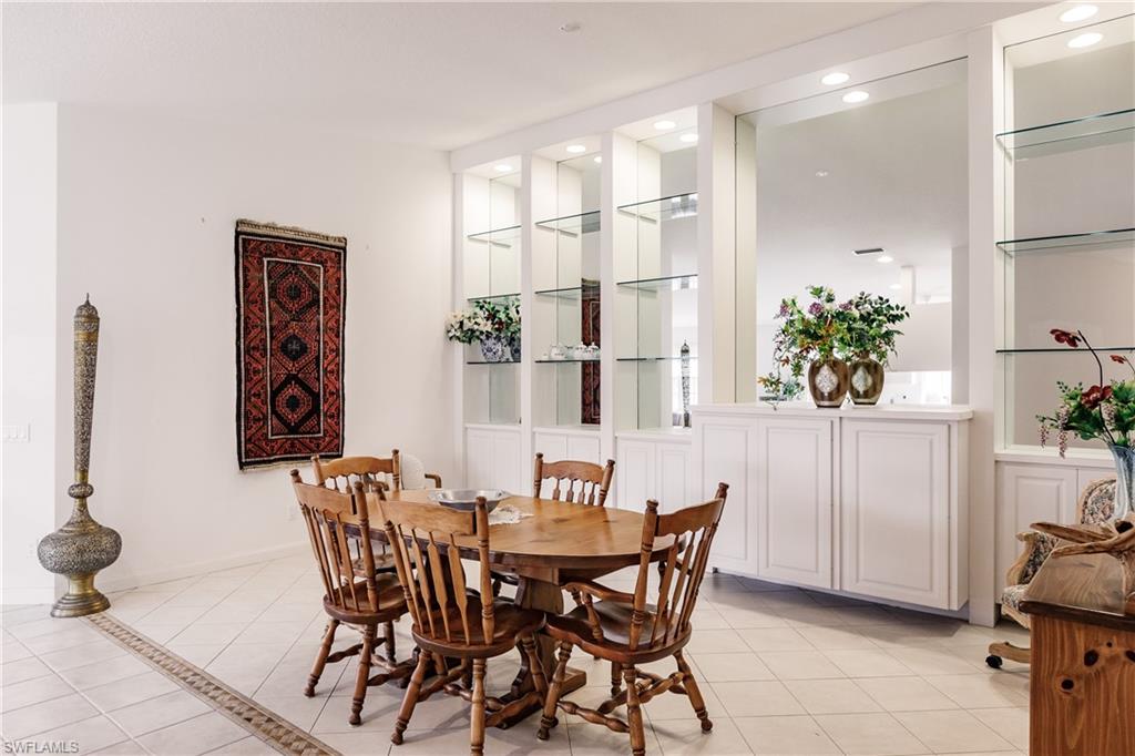 VILLAGE WALK - Residential