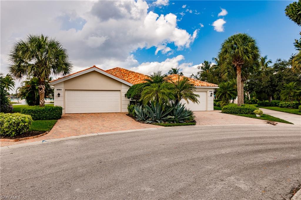 VILLAGE WALK - Residential